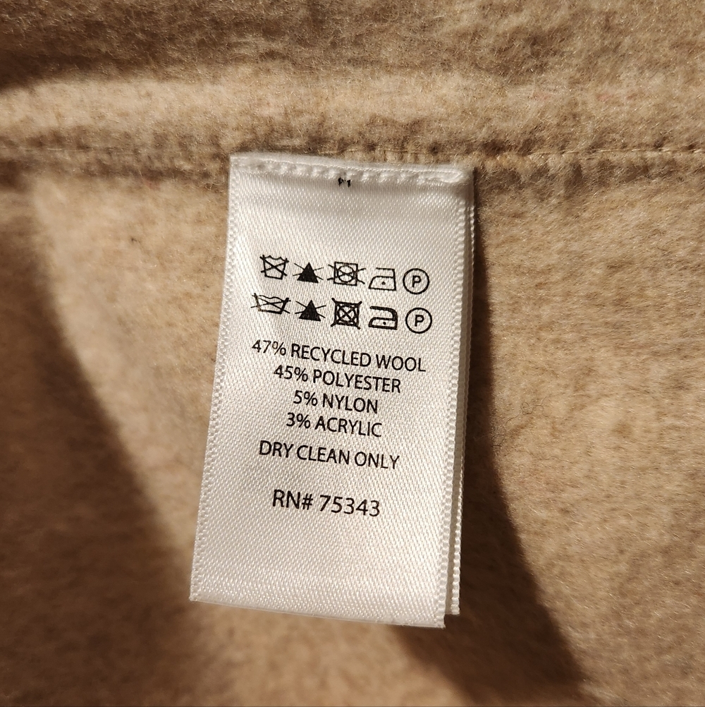 Tahari Grey And Beige Wool Coat - Picture 4 of 4